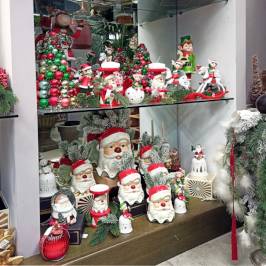 Palle, teste Babbi Natale ed altra oggettistica natalizia