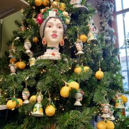 limoni artificiali ed altri elementi decorativi per albero di Natale